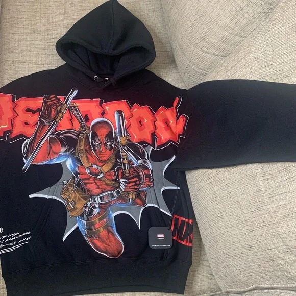 NWT CIVIL REGIME x MARVEL Deadpool Graphic Hoodie in Black, Size Small - Picture 4 of 7